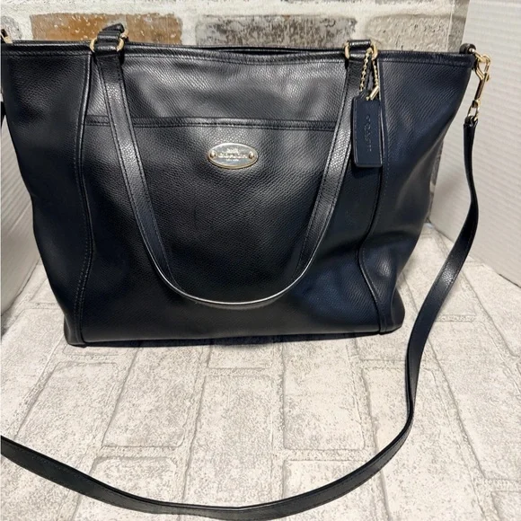 Coach Black Leather Tote Bag with shoulder strap - Picture 2 of 13